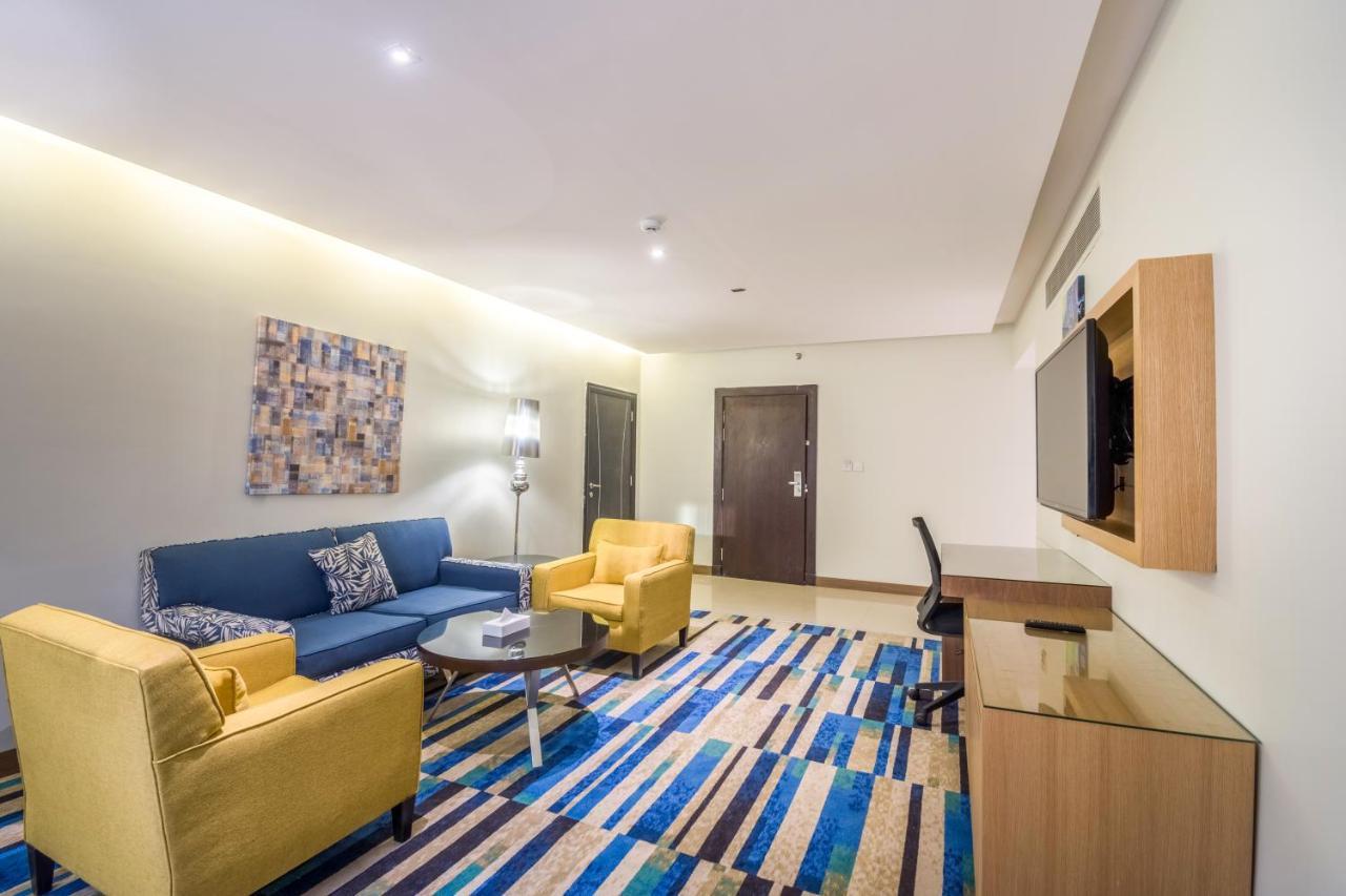 Ewaa Express Hotel - Al Olaya Rijád Kültér fotó