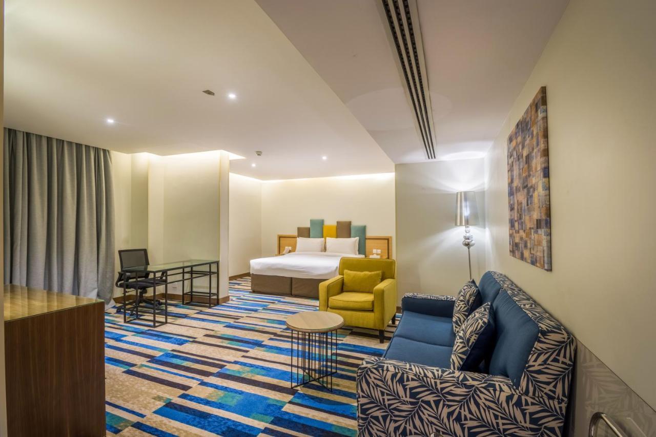 Ewaa Express Hotel - Al Olaya Rijád Kültér fotó